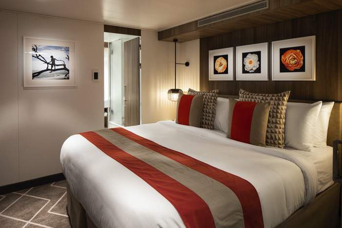 Celebrity Cruises Celebrity Beyond Celebrity Suite 2.jpg